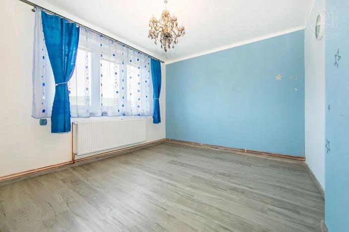 Prodej bytu 3+1, Šťáhlavy, Komenského, 63 m2