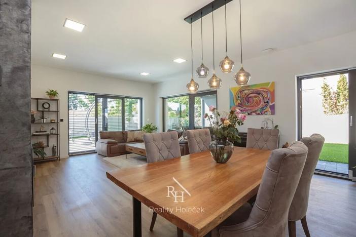 Prodej rodinného domu, Dolany, 160 m2