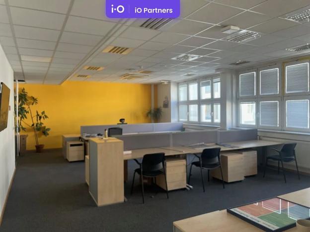 Pronájem kanceláře, Rakovník, Ottova, 2000 m2