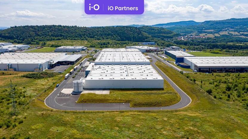 Pronájem skladu, Kadaň, Královský Vrch, 4040 m2