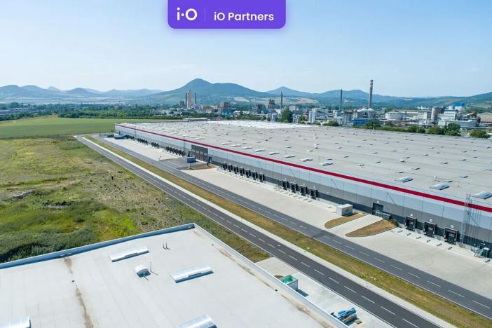 Pronájem skladu, Lovosice, Terezínská, 14562 m2