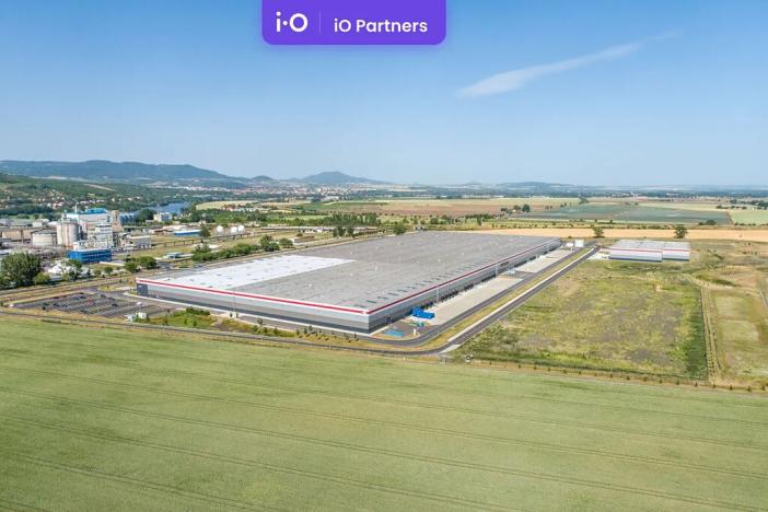 Pronájem skladu, Lovosice, Terezínská, 14562 m2