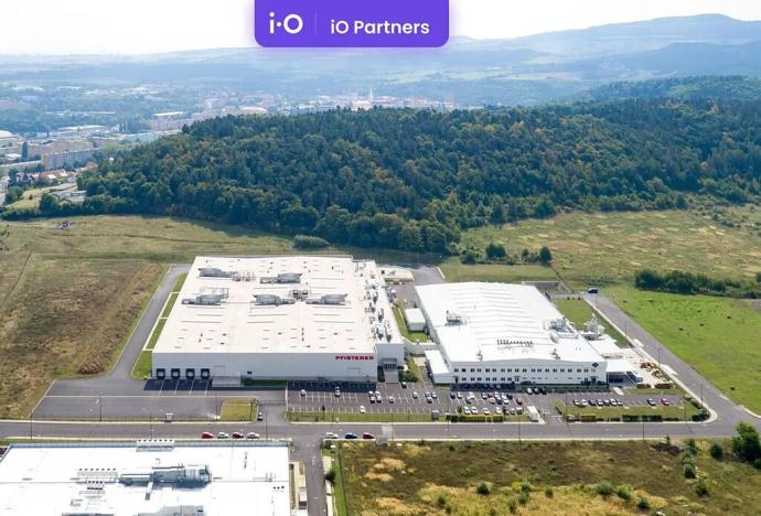 Pronájem skladu, Kadaň, Královský Vrch, 16340 m2