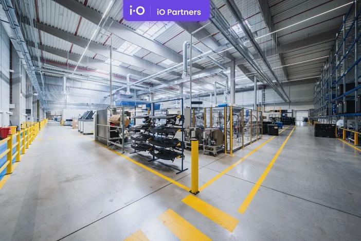 Pronájem skladu, Hrušky, 5000 m2