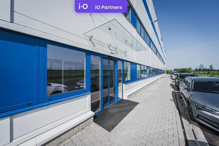 Pronájem skladu, Hrušky, 5000 m2