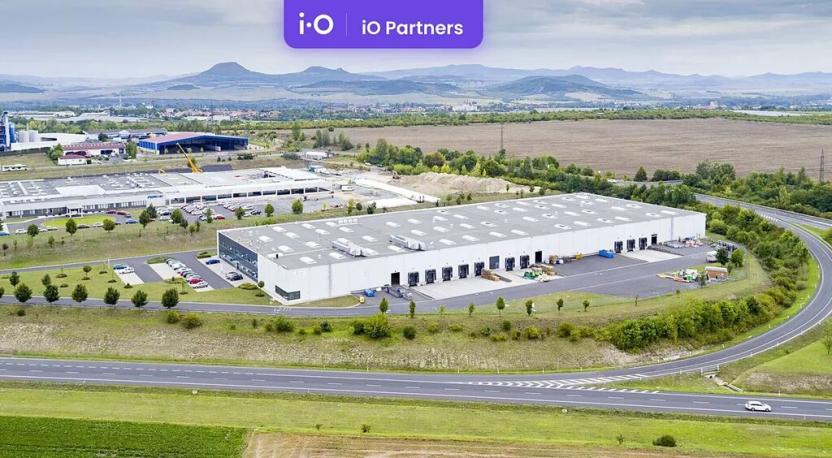 Pronájem skladu, Chlumčany, 20986 m2