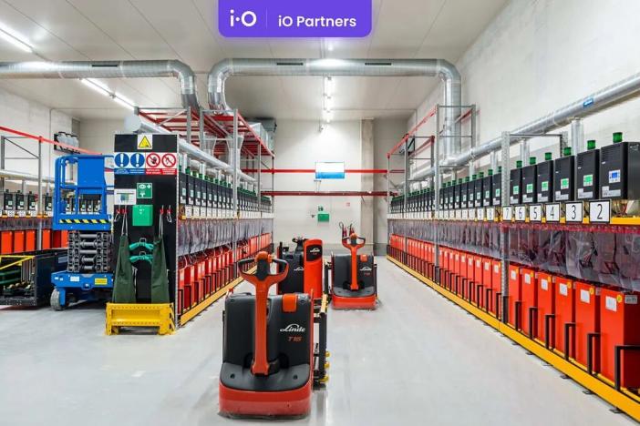 Pronájem skladu, Hradec Králové, Svinarská, 2953 m2