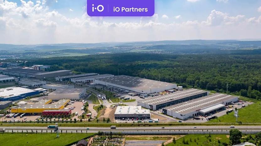 Pronájem skladu, Plzeň, Folmavská, 7632 m2