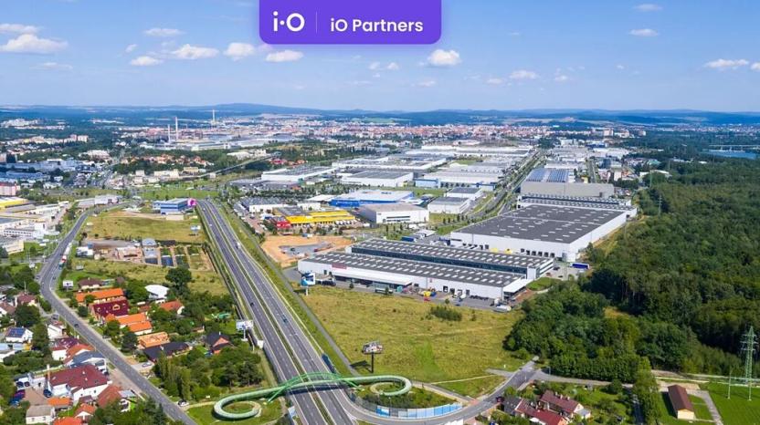 Pronájem skladu, Plzeň, Folmavská, 7632 m2