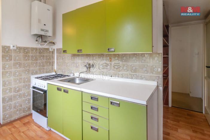 Pronájem bytu 1+1, Rychnov u Jablonce nad Nisou, nám. Míru, 35 m2