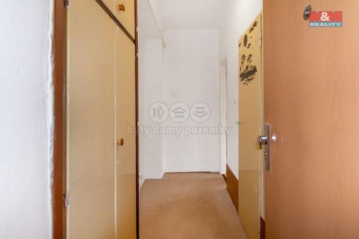 Pronájem bytu 1+1, Rychnov u Jablonce nad Nisou, nám. Míru, 35 m2