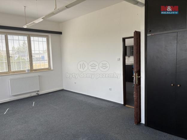 Pronájem kanceláře, Háje, 500 m2