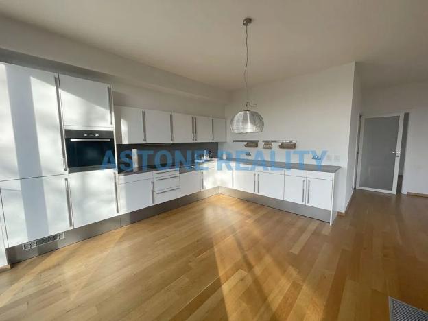 Pronájem bytu 2+kk, Praha - Nusle, K sídlišti, 89 m2