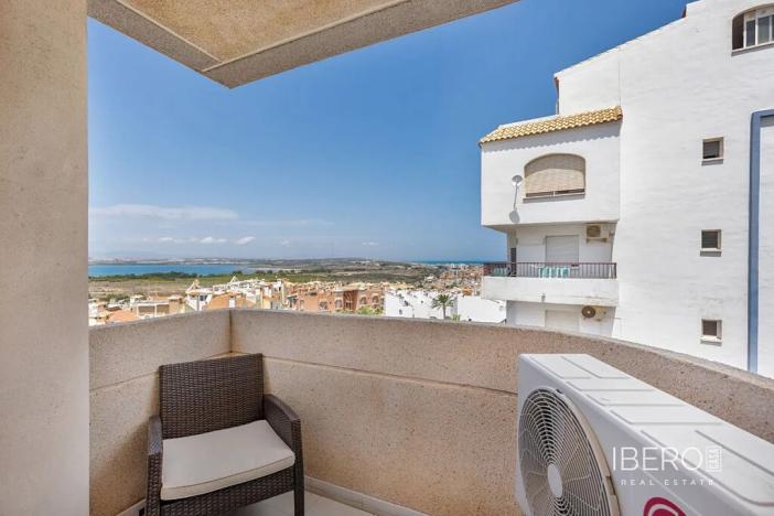 Prodej bytu 3+kk, Torrevieja, Španělsko, 45 m2