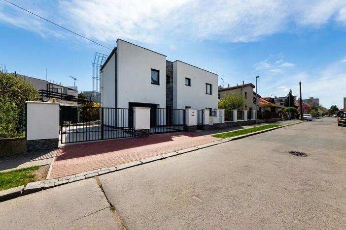 Prodej rodinného domu, Praha - Lhotka, U družstva Tempo, 186 m2