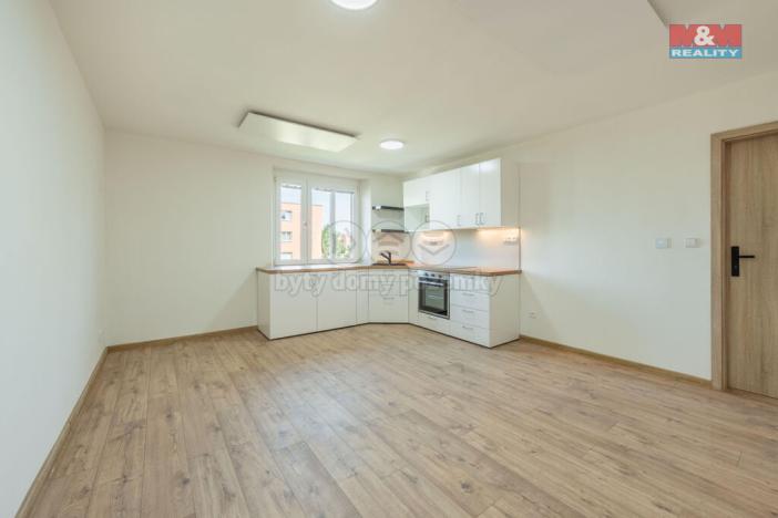 Prodej bytu 2+kk, Louny, Rybalkova, 44 m2