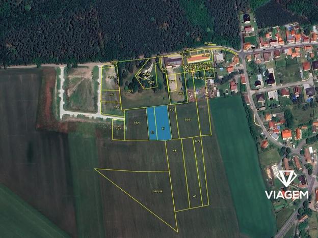 Prodej podílu pozemku pro bydlení, Zvěřínek, 751 m2