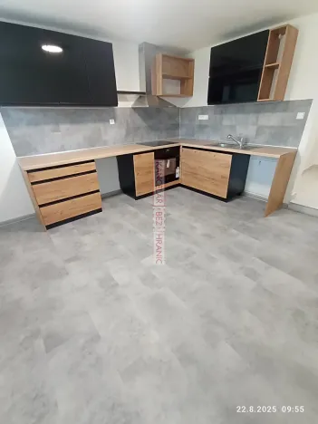 Pronájem bytu 1+1, Kunovice, Potočná, 46 m2