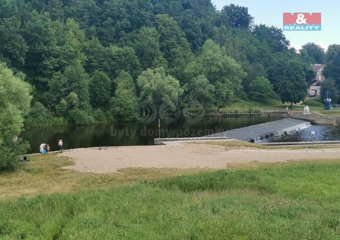 Prodej komerčního pozemku, Zlatá Koruna - Rájov, 1054 m2