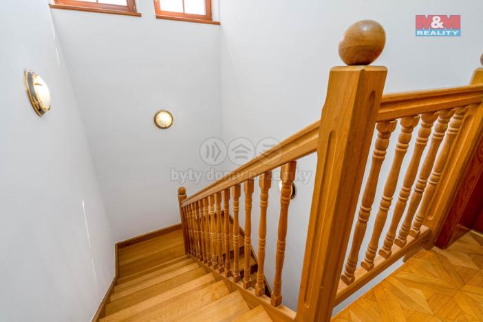 Prodej rodinného domu, Praha - Hostavice, Kamencová, 269 m2