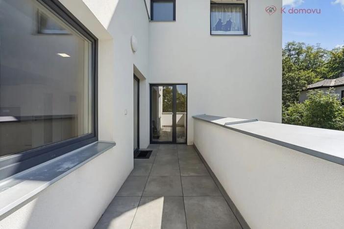 Prodej bytu 3+kk, Praha - Zbraslav, Na Baních, 78 m2