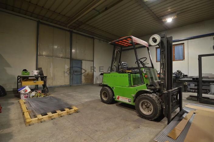 Pronájem výrobních prostor, Homole, 1000 m2