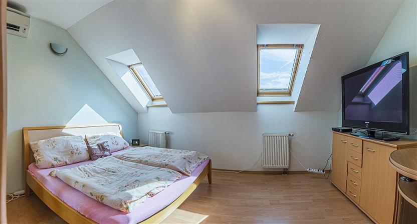 Pronájem rodinného domu, Hustopeče, U Vodojemu, 178 m2