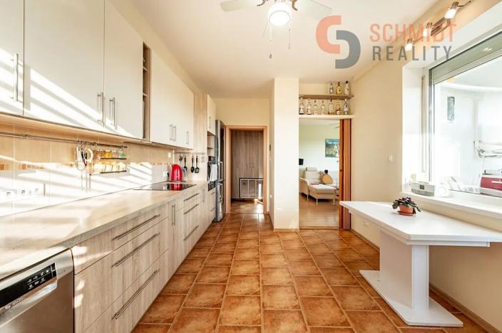 Prodej bytu 3+1, Břeclav, U Nemocnice, 99 m2