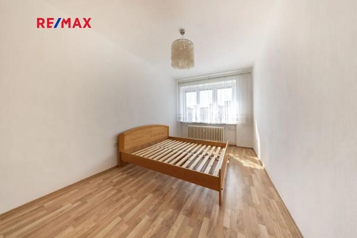 Pronájem bytu 3+1, Praha - Podolí, Jeremenkova, 80 m2