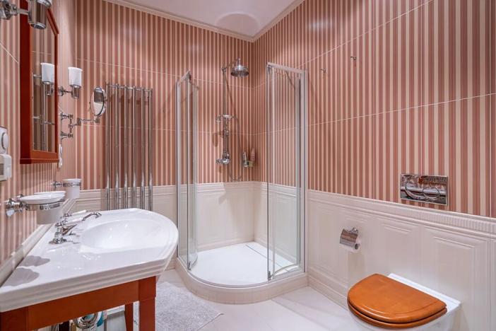 Prodej bytu 3+1, Karlovy Vary, Divadelní náměstí, 113 m2