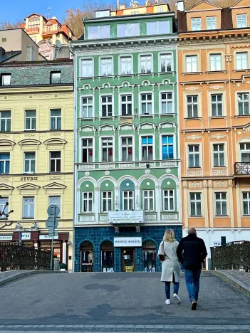 Prodej bytu 2+kk, Karlovy Vary, Vřídelní, 36 m2