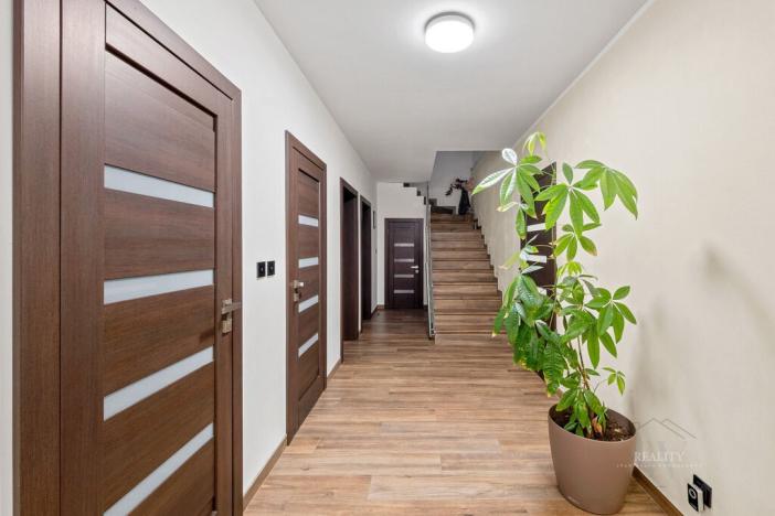 Prodej rodinného domu, Mělnické Vtelno - Radouň, Chorušická, 221 m2