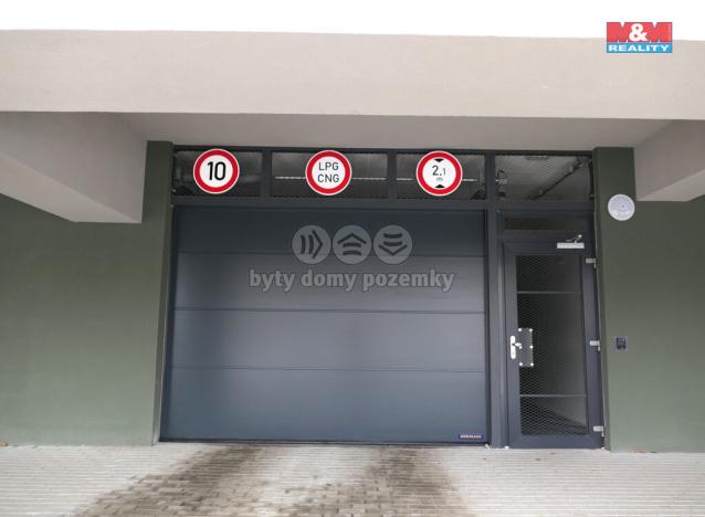 Pronájem garážového stání, Beroun - Beroun-Město, Okružní, 15 m2