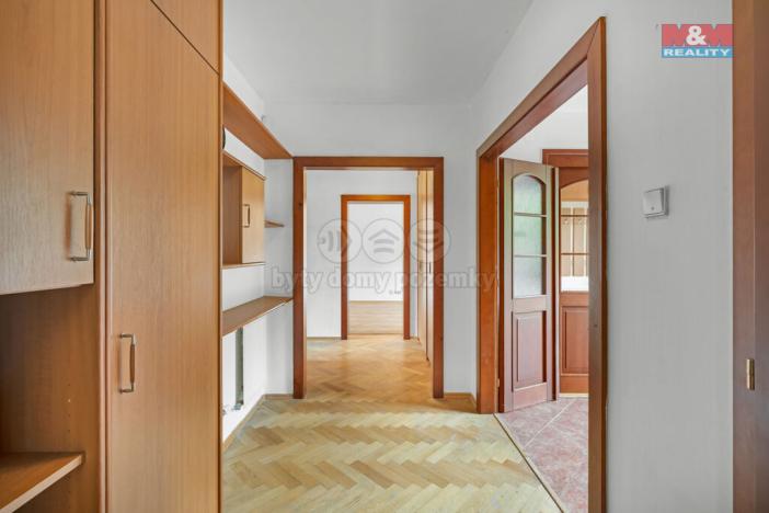 Prodej rodinného domu, Záryby, 200 m2