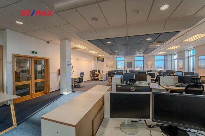 Pronájem obchodního prostoru, Kolín, Sladkovského, 540 m2