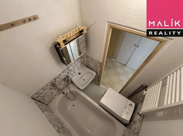 Prodej bytu 3+1, Ostrov, Masarykova, 70 m2