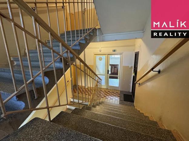 Prodej bytu 3+1, Ostrov, Masarykova, 70 m2