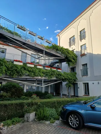 Prodej bytu 2+kk, Praha - Lochkov, U sladovny, 44 m2