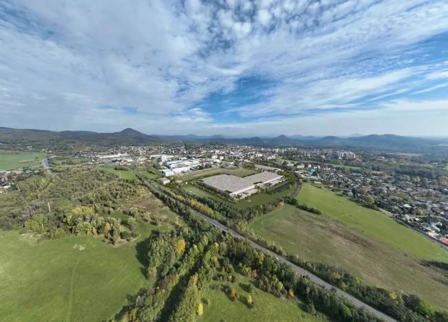 Pronájem skladu, Nový Bor, 5000 m2