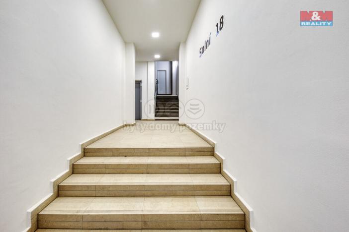 Pronájem obchodního prostoru, Plzeň - Vnitřní Město, Solní, 183 m2