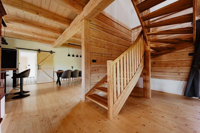 Prodej rodinného domu, Lužany, 425 m2