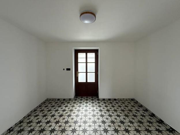 Prodej rodinného domu, Lužany, 425 m2