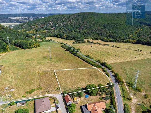 Prodej pole, Černolice, Pod Dvorem, 67023 m2