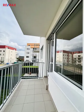 Pronájem bytu 2+kk, Praha - Černý Most, Dobrovolného, 42 m2