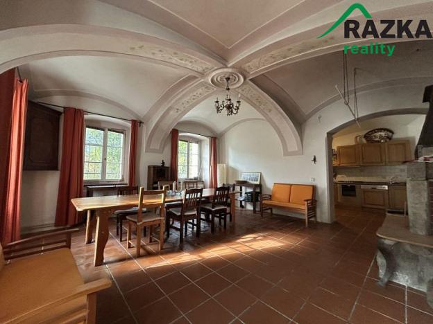 Prodej rodinného domu, Chodský Újezd, 400 m2