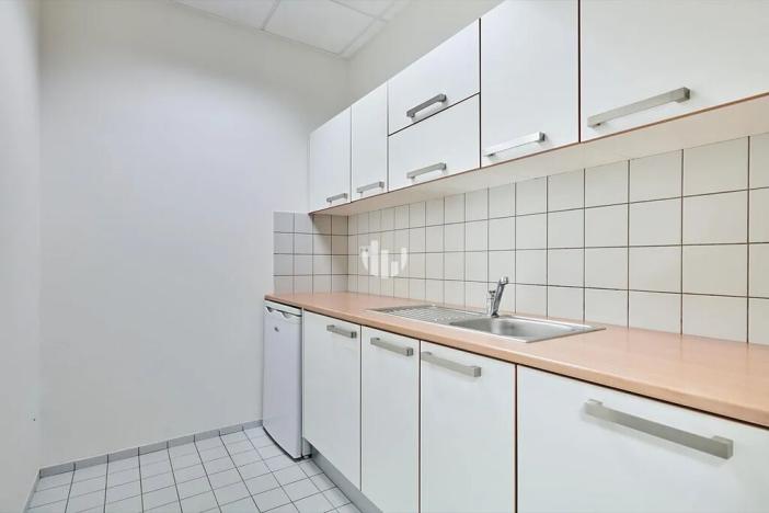 Pronájem kanceláře, Praha - Nusle, Na strži, 150 m2