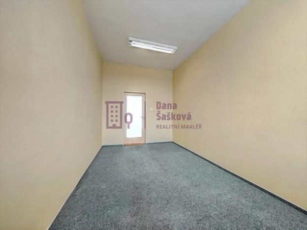 Pronájem kanceláře, Jindřichův Hradec, Pravdova, 14 m2