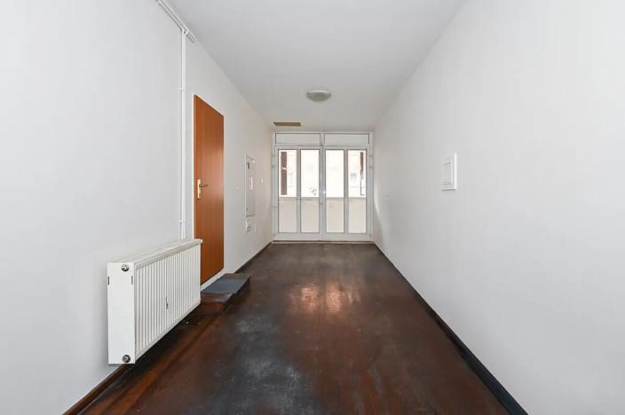 Pronájem obchodního prostoru, Brno, Horova, 132 m2