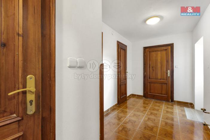 Prodej rodinného domu, Chroustovice, náměstí Josefa Haška, 185 m2