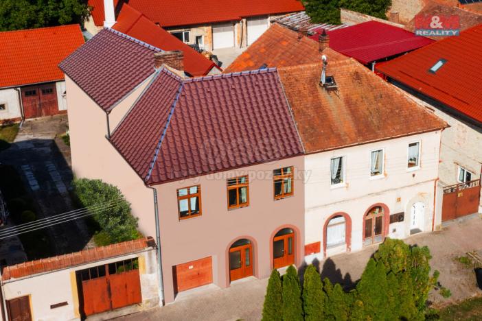 Prodej rodinného domu, Chroustovice, náměstí Josefa Haška, 185 m2